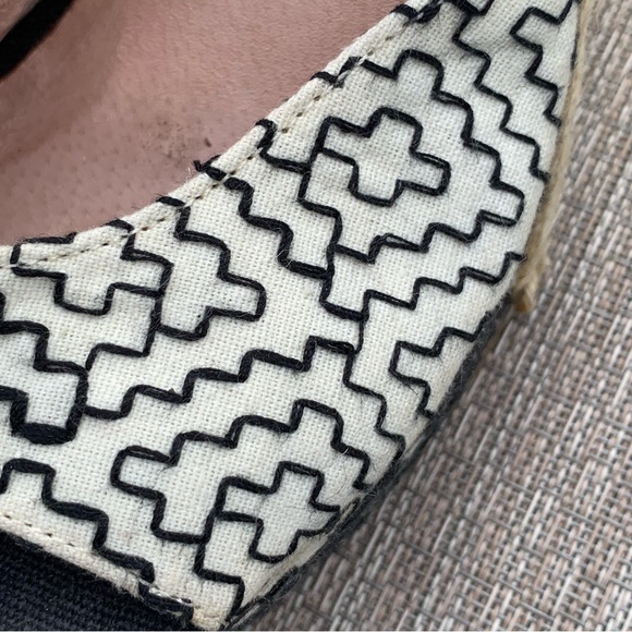 Charles David wedged sandals size 9.5 - Picture 4 of 12